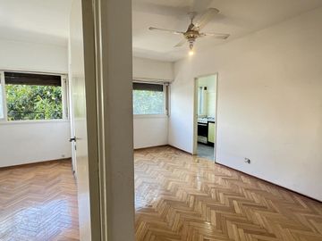 OPORTUNIDAD! Departamento 2 ambientes en venta