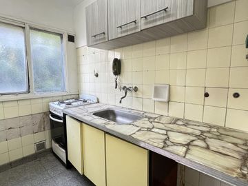 OPORTUNIDAD! Departamento 2 ambientes en venta