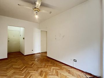 OPORTUNIDAD! Departamento 2 ambientes en venta
