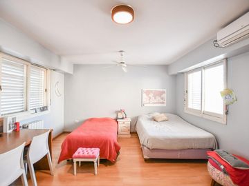 Casa en venta tres dormitorios y pileta Tolosa
