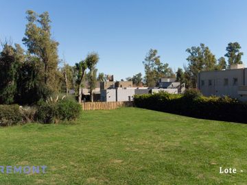 Terreno en  Barrio Privado Alvarez del Bosque