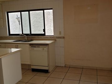 CASA EN VENTA PEDREGAL DE VISTA HERMOSA