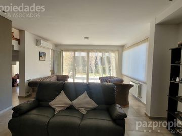 Casa en Venta B° Privado 