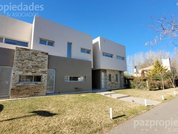 Casa en Venta B° Privado 