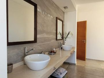 Casa en Venta B° Privado 