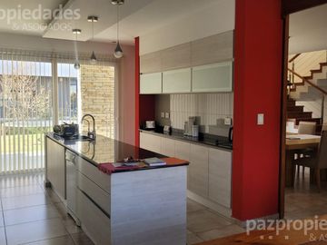 Casa en Venta B° Privado 