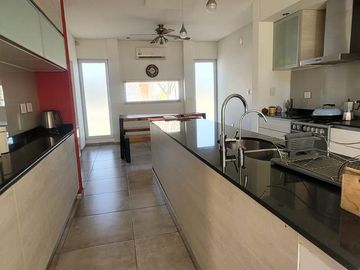 Casa en Venta B° Privado 