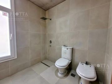 Casa en  Venta ubicada en Costa Esmeralda, Barrio Senderos III