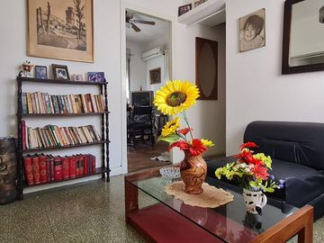 PH 3 Ambientes en Villa Urquiza con  Balcón en L-En Venta.
