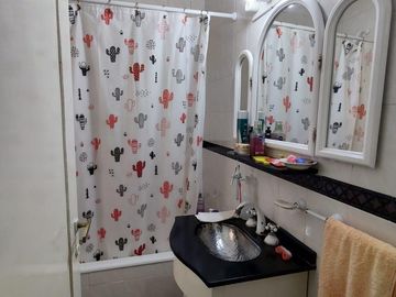 PH 3 Ambientes en Villa Urquiza con  Balcón en L-En Venta.