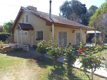 Quinta en venta con pileta y garage en el Pato (Berazategui) sobre lote de 895m2 Apto credito!!