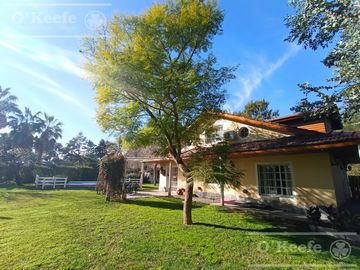 Quinta en venta con pileta y garage en el Pato (Berazategui) sobre lote de 895m2 Apto credito!!