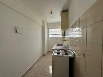 Venta. Departamento. 2 ambientes. Super Luminoso. Almagro.