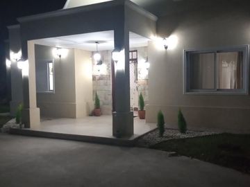 Casa en venta - 2 Dormitorios 2 Baños - Cochera - 684Mts2 - Florencio Varela
