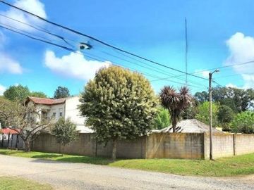 Casa en venta - 3 Dormitorios 2 Baños - Cochera - 900Mts2 - General Belgrano