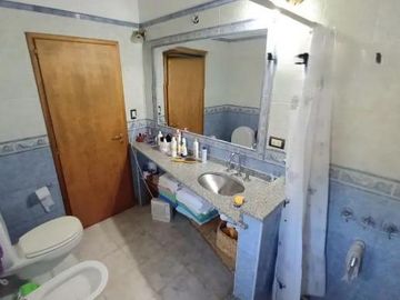 Casa en venta - 3 Dormitorios 2 Baños - Cochera - 900Mts2 - General Belgrano