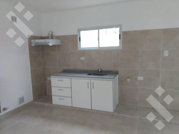 En venta, Complejo de 8 departamentos, B° Knudsen, Plottier, Neuquén.