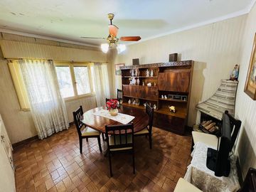 Casa de 3 ambientes en excelente lote en venta, en Boulogne.