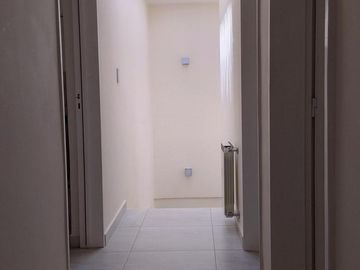 VENTA- HERMOSO DUPLEX DE 3 DORMITORIOS C/ GARAGE PARA 2 AUTOS