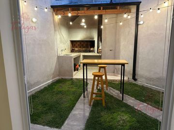 VENTA- HERMOSO DUPLEX DE 3 DORMITORIOS C/ GARAGE PARA 2 AUTOS
