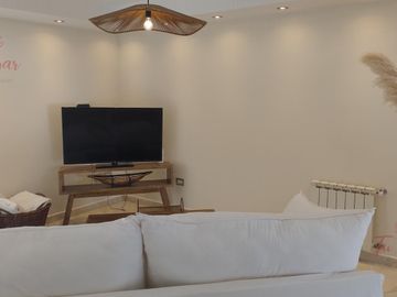 VENTA- HERMOSO DUPLEX DE 3 DORMITORIOS C/ GARAGE PARA 2 AUTOS