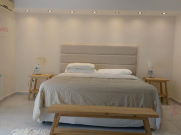 VENTA- HERMOSO DUPLEX DE 3 DORMITORIOS C/ GARAGE PARA 2 AUTOS