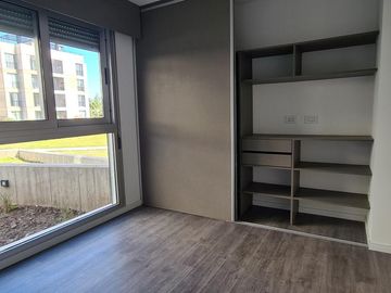 VENTA DEPARTAMENTO OCHO SAUCES  3 DORMITORIOS CON PATIO Y COCHERA -  ESTRENAR FUNES