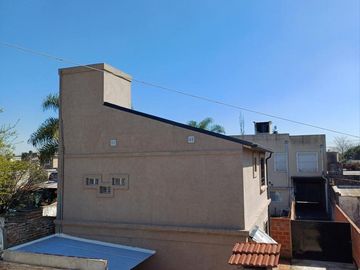 PH en venta - 2 Dormitorios 1 Baño - Cochera - 110Mts2 - Burzaco