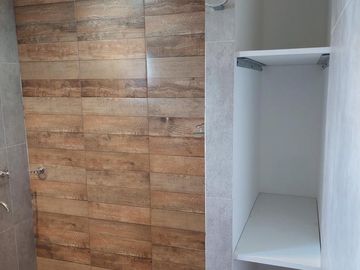 PH en venta - 2 Dormitorios 1 Baño - Cochera - 110Mts2 - Burzaco