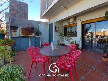Casa en Venta de Tres Dormitorios en Santa Genoveva