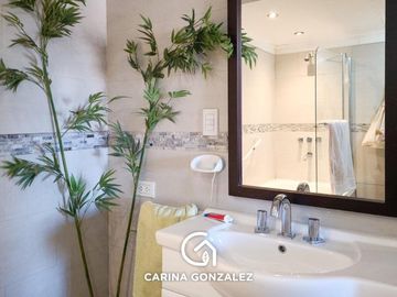 Casa en Venta de Tres Dormitorios en Santa Genoveva