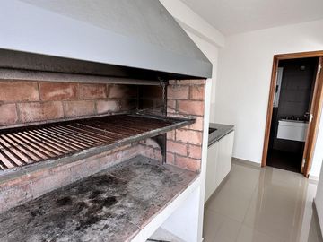 Departamento en venta - 2 dormitorios 1 baño 1 cochera - 85mts2 - La Plata
