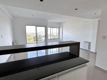 Departamento en venta - 2 dormitorios 1 baño 1 cochera - 85mts2 - La Plata