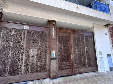 Departamento en venta - 2 dormitorios 1 baño 1 cochera - 85mts2 - La Plata