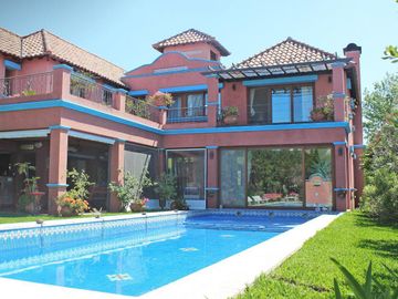 Casa en alquiler en Las Caletas