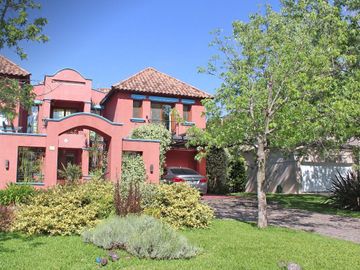 Casa en alquiler en Las Caletas