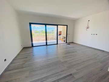 Casa en San Ramon, Pilar del este