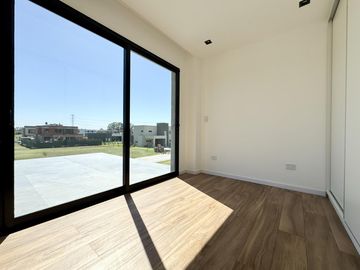 Casa en Venta barrio Canning Chico