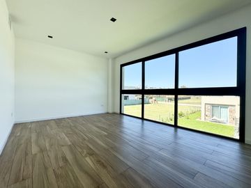 Casa en Venta barrio Canning Chico