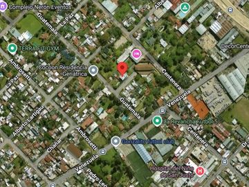 Casa en venta - 3 Dormitorios 1 Baño - 420Mts2 - Villa Luzuriaga