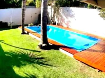 Casa en venta - 3 Dormitorios 1 Baño - 420Mts2 - Villa Luzuriaga