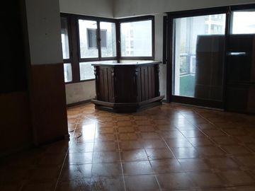 Departamento en venta - 3 Dormitorios 2 Baños - Cochera - La Plata