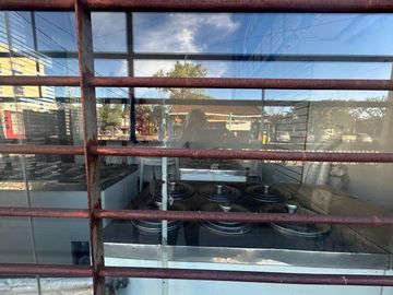 3 locales con vivienda en venta en glew
