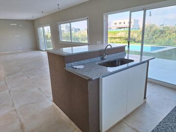 Casa en  Venta El Canton Norte