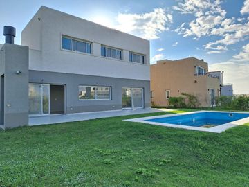 Casa en  Venta El Canton Norte