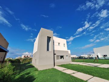 Casa en  Venta El Canton Norte