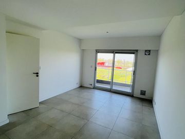 VENTA DEPARTAMENTO DUPLEX DE DOS DORMITORIOS