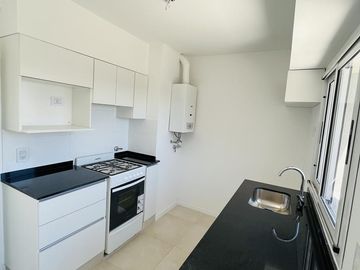 VENTA DEPARTAMENTO DUPLEX DE DOS DORMITORIOS