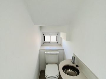 VENTA DEPARTAMENTO DUPLEX DE DOS DORMITORIOS