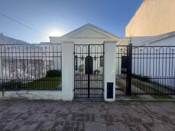 Casa 4 ambientes en venta en Ituzaingo